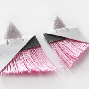 Triangle pendant earrings with fringes