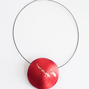 CIRCULAR RED NECKLACE/  GOLDEN CENTURY